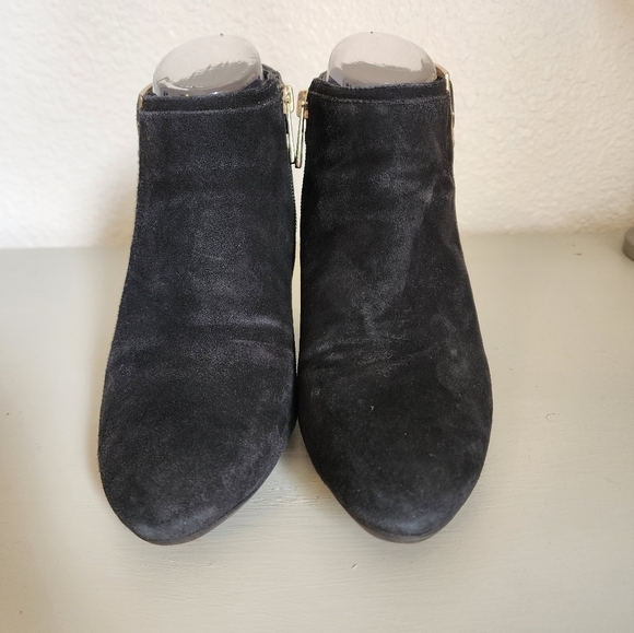 Isaac Mizrahi Black Suede Wedge Women's  Botties   Size 8 - Picture 7 of 8